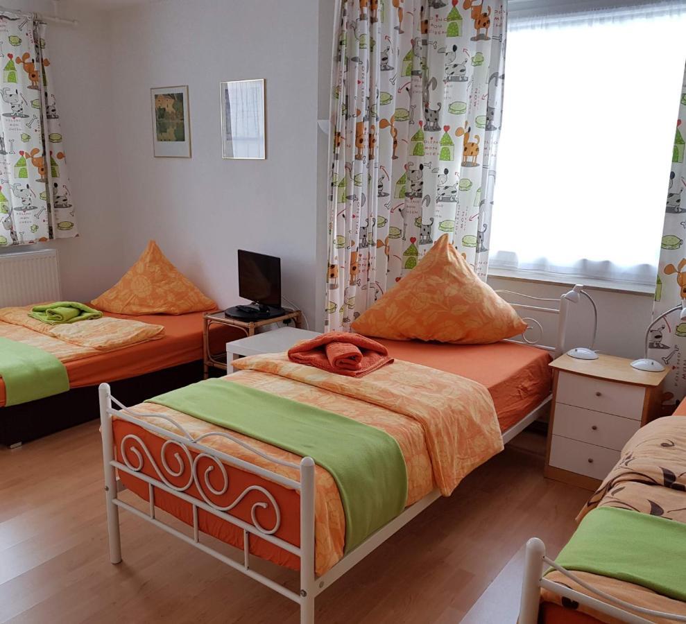 Ferienwohnungen Wie Im Sueden Großostheim Esterno foto